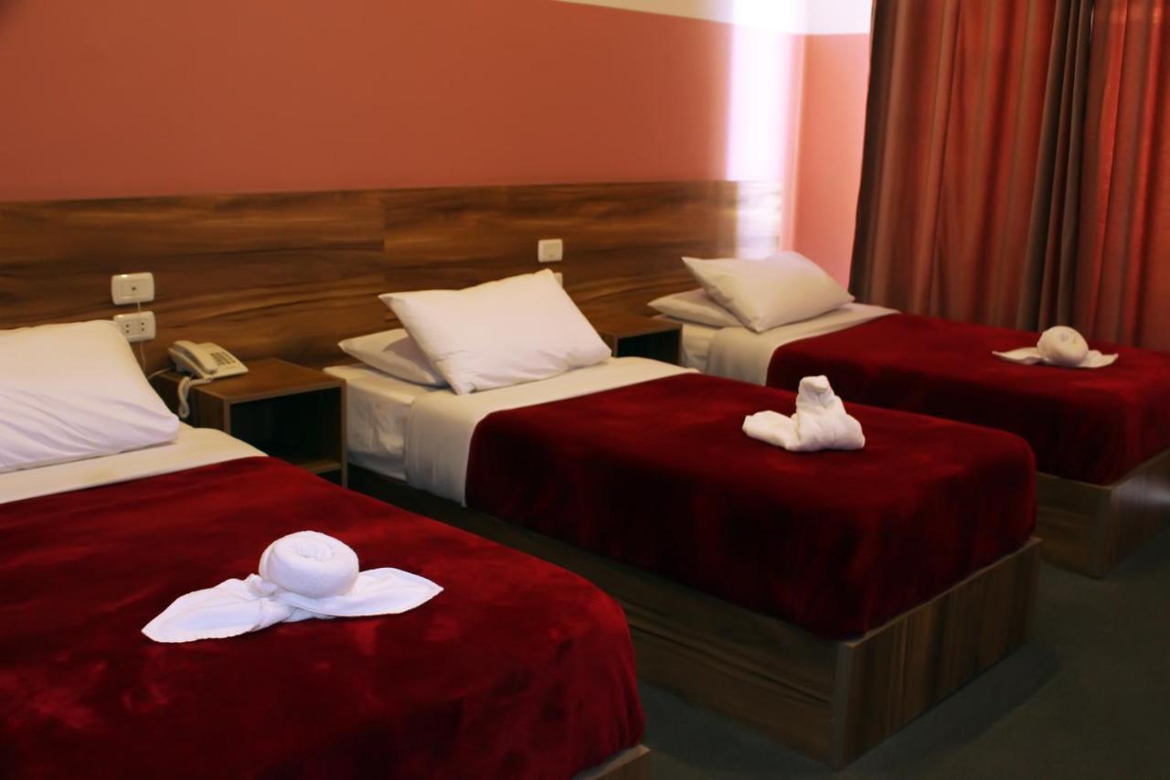 Hotel Nitocrisse *